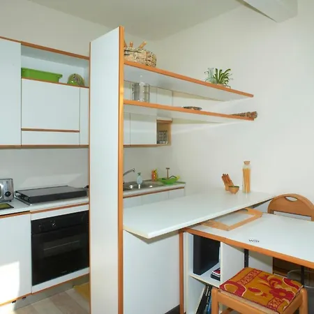 Cozy Nest شقة كومو